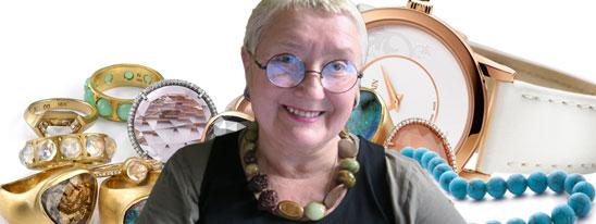 Скрываемся за украшениями!