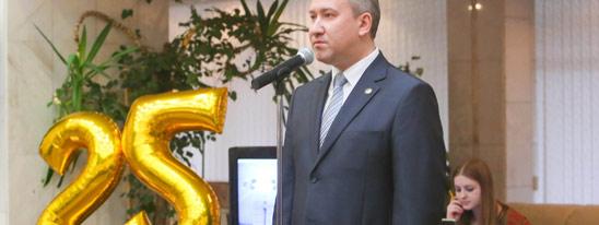 Юбилей кузницы управленцев