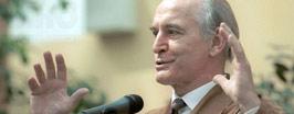 Василий Лановой: о чувствах в суете не говорят